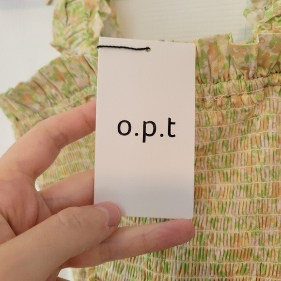OPT One Pretty Thing Jillian Tiered Floral Smocked Dress Size Medium NWT - Picture 8 of 10